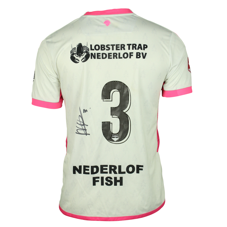 Mitch Apau Telstar jersey