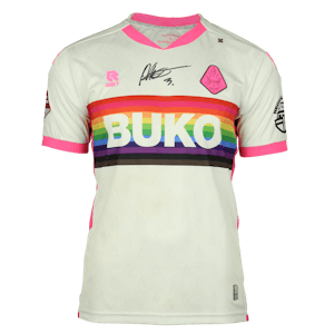 Mitch Apau Telstar jersey