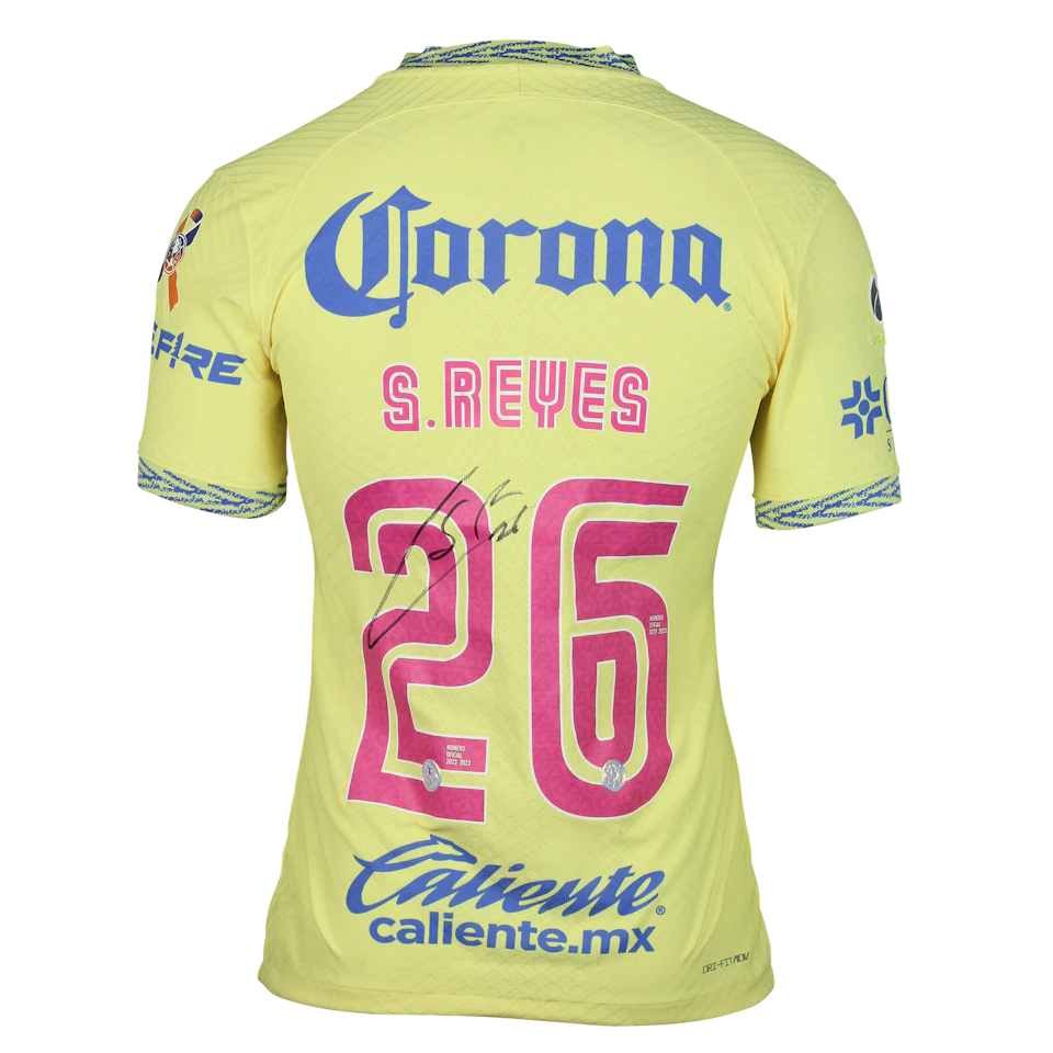 Salvador Reyes Club América shirt