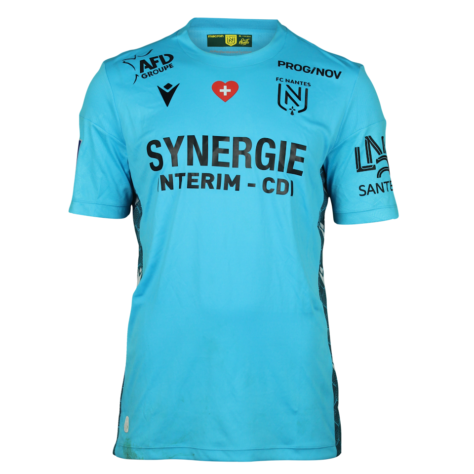 Alban Lafont FC Nantes forması