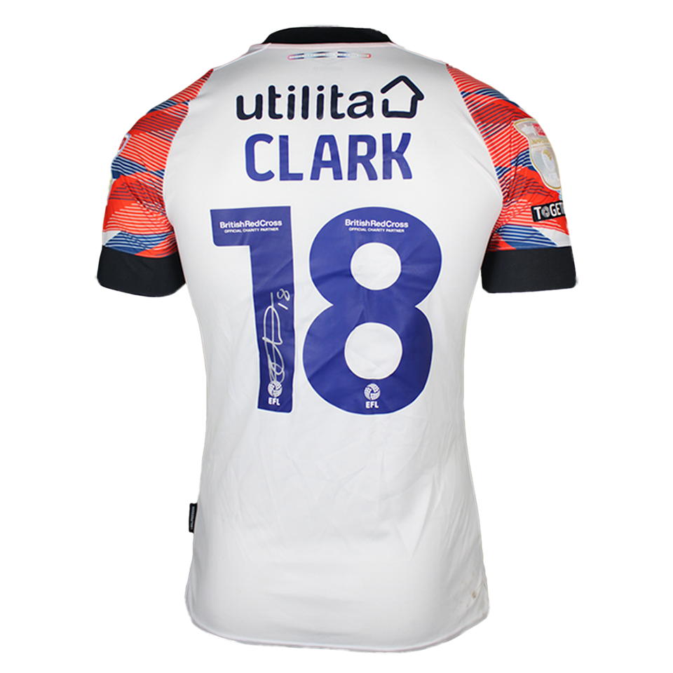 Jordan Clark Luton Town forması