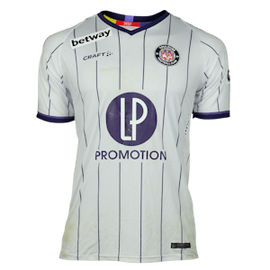 Maxime Dupé Toulouse FC shirt