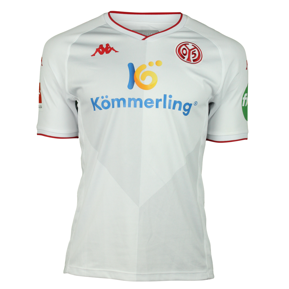 Eniss Shabani Mainz 05 shirt