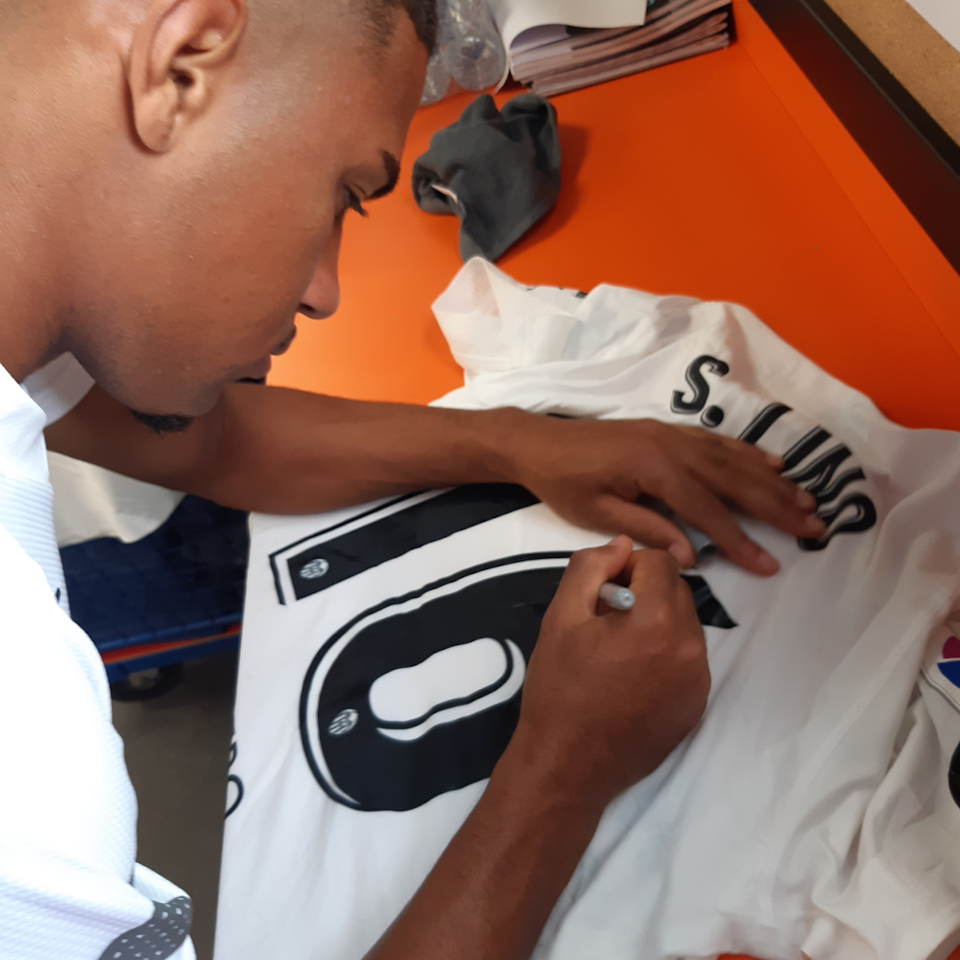 Samuel Lino Valencia CF shirt