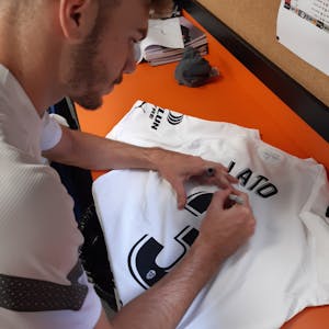 Toni Lato Valencia CF jersey