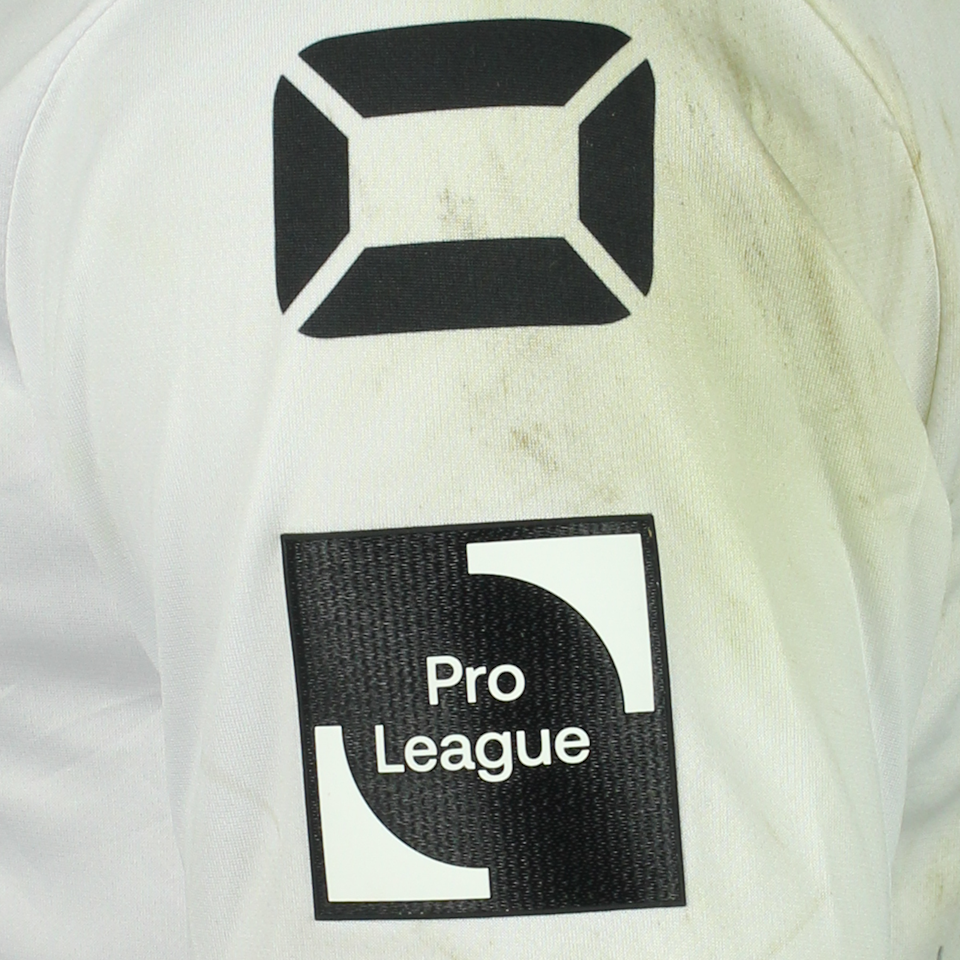 Pierre-Yves Ngawa OH Leuven shirt
