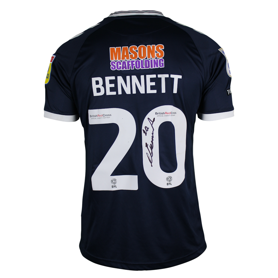 Mason Bennett Millwall jersey