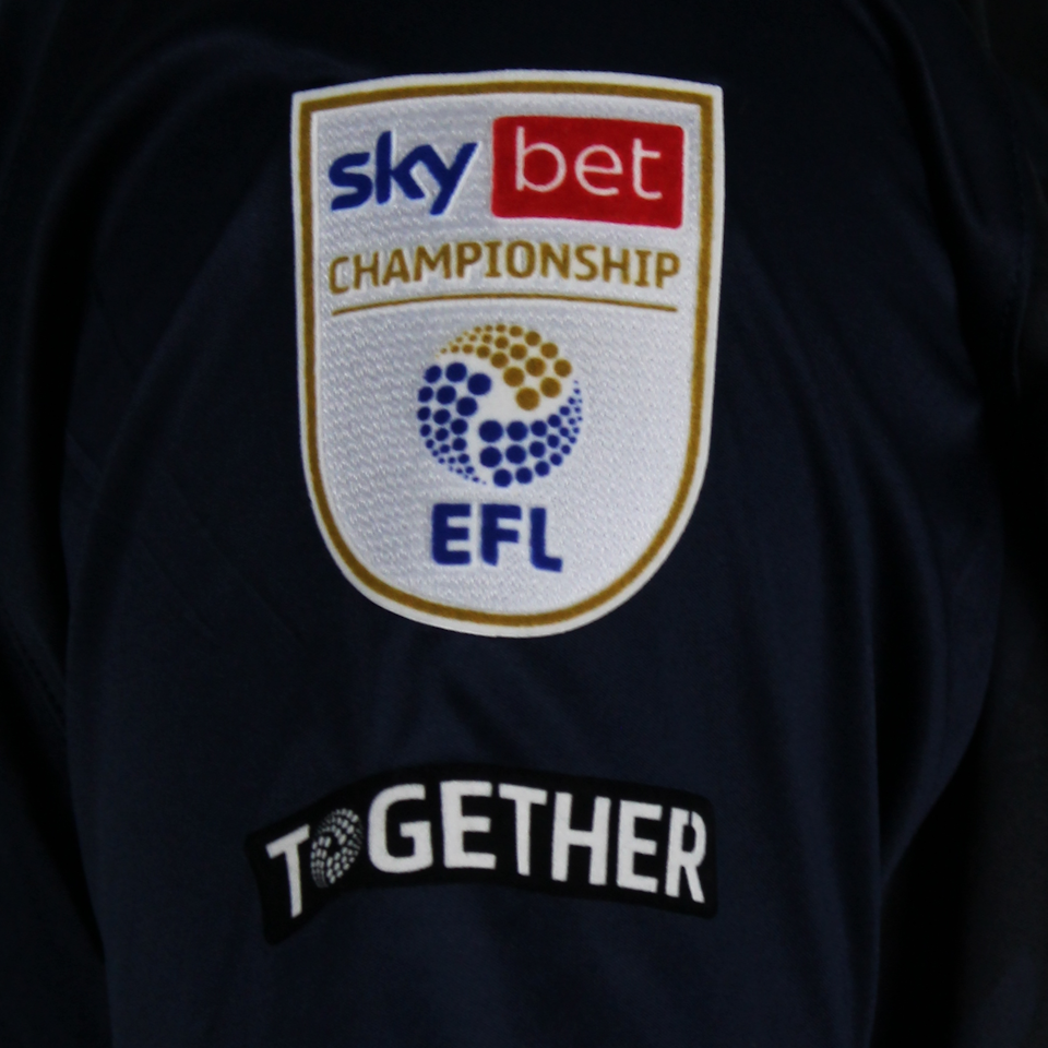 Mason Bennett Millwall jersey
