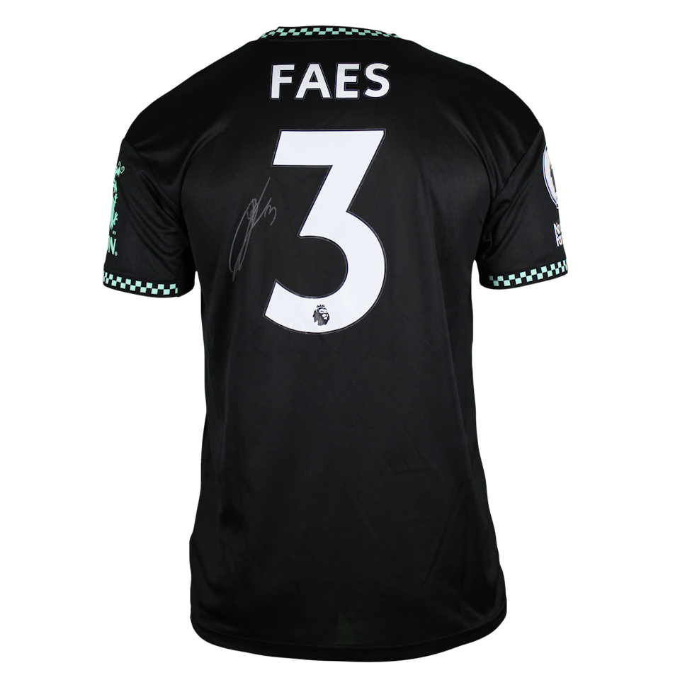 Leicester City 팀의 Wout Faes 셔츠