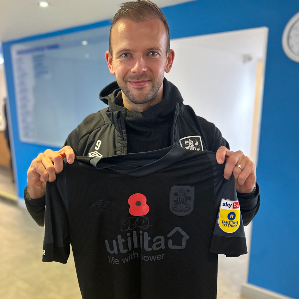 Jordan Rhodes Huddersfield Town shirt