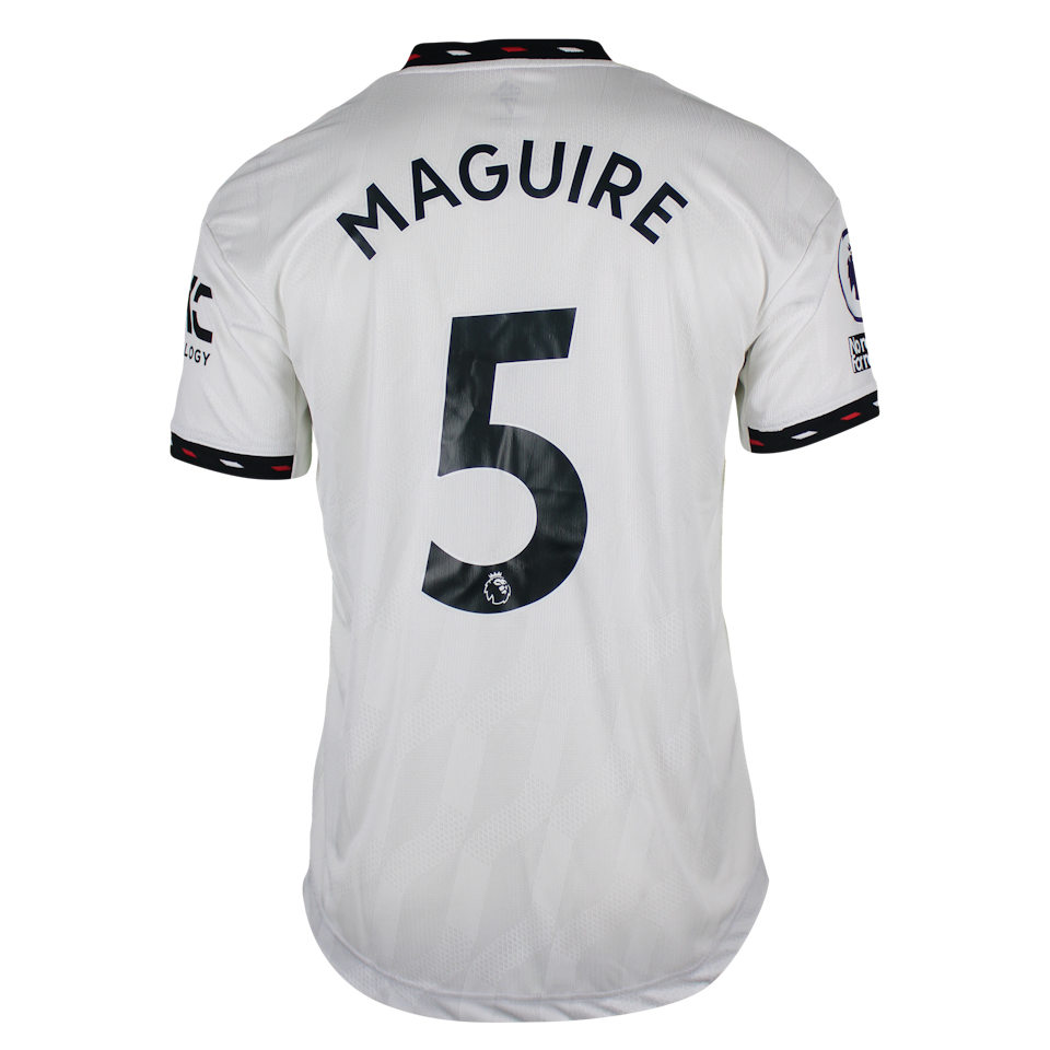 Harry Maguire Manchester United jersey