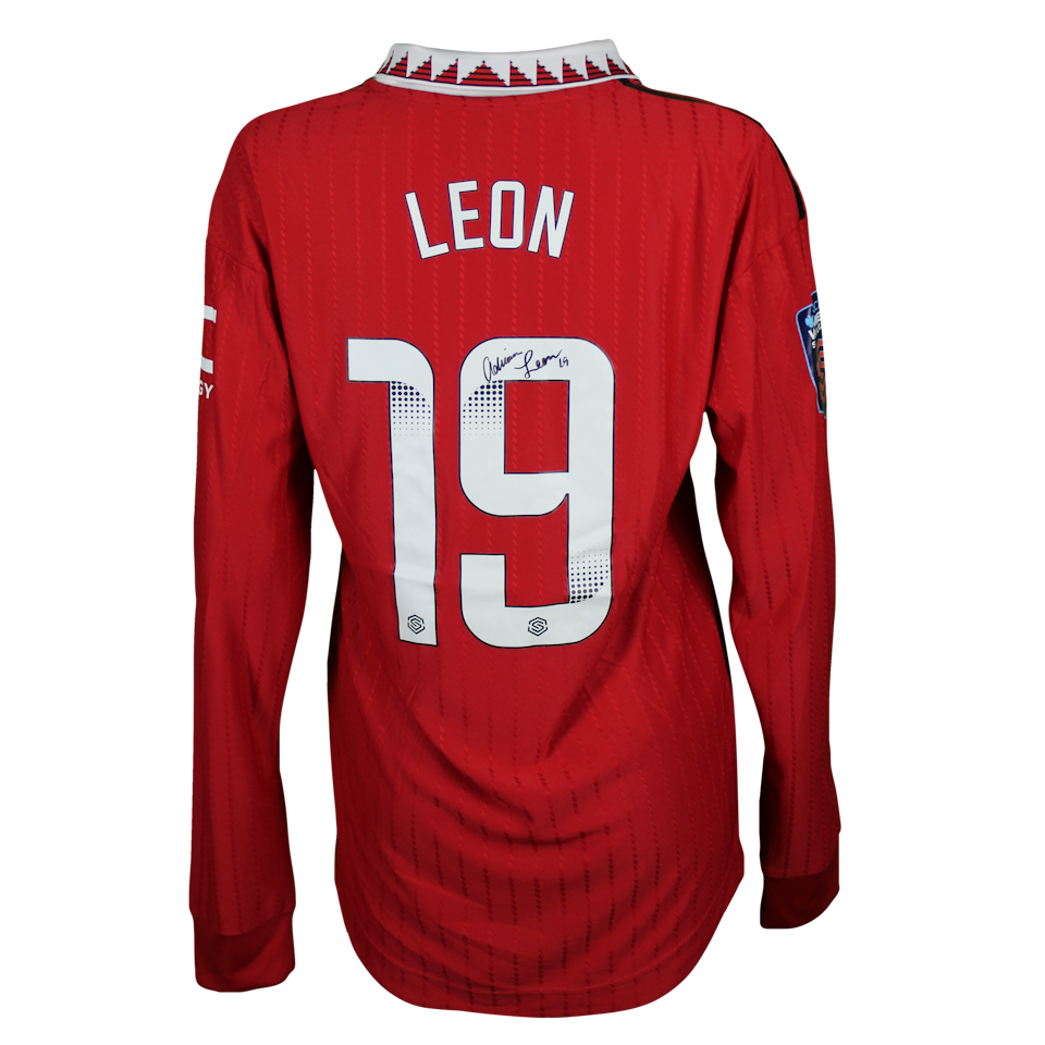 Adriana Leon Manchester United WFC jersey