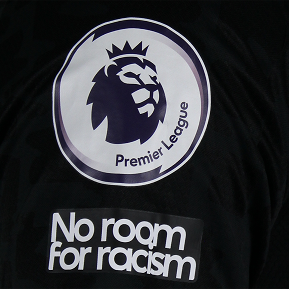 Kevin Mbabu Fulham shirt