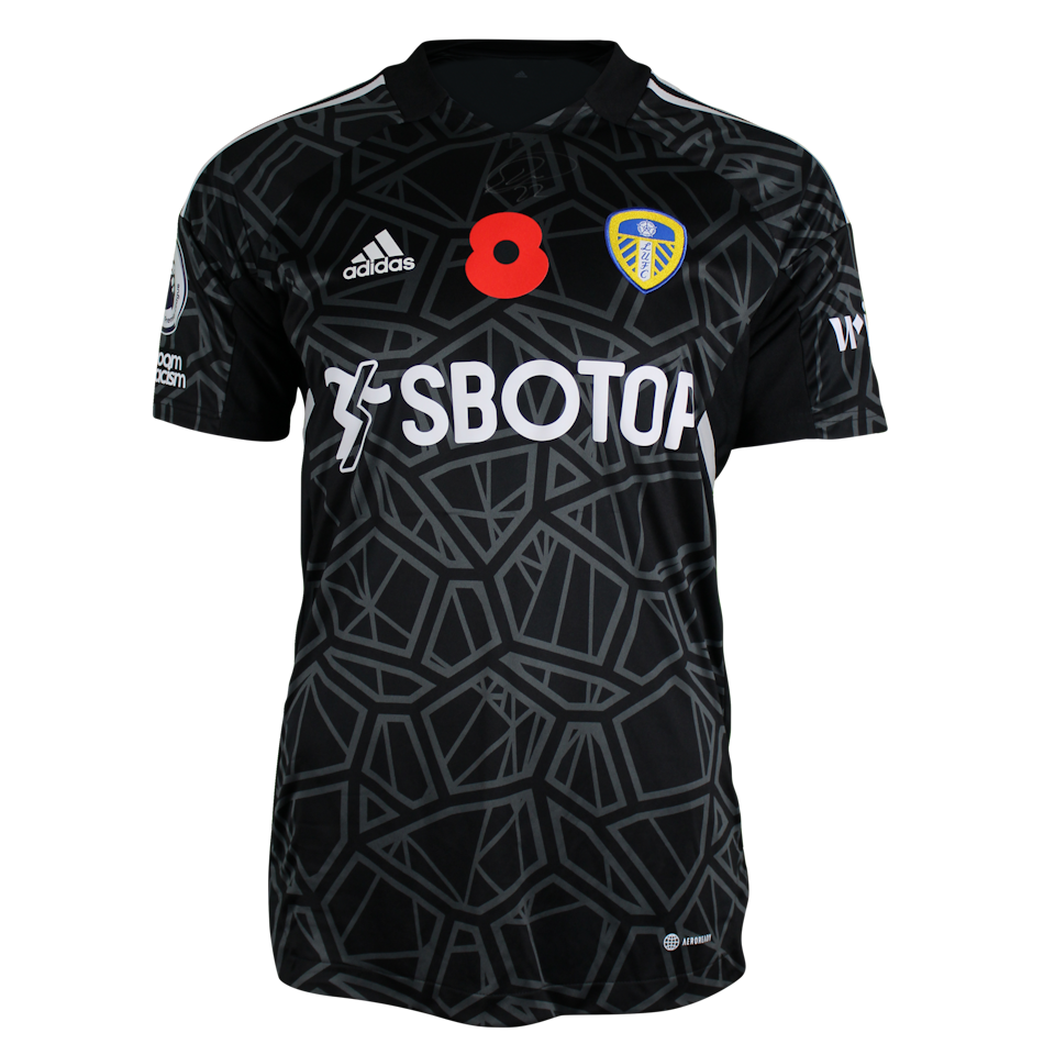 Joel Robles  Leeds United shirt