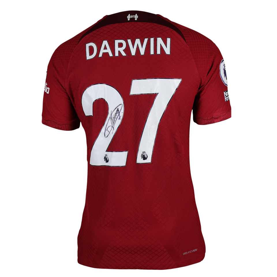 Darwin Núñez Liverpool shirt