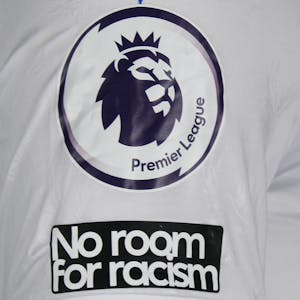 Luka Milivojević Crystal Palace camisa.