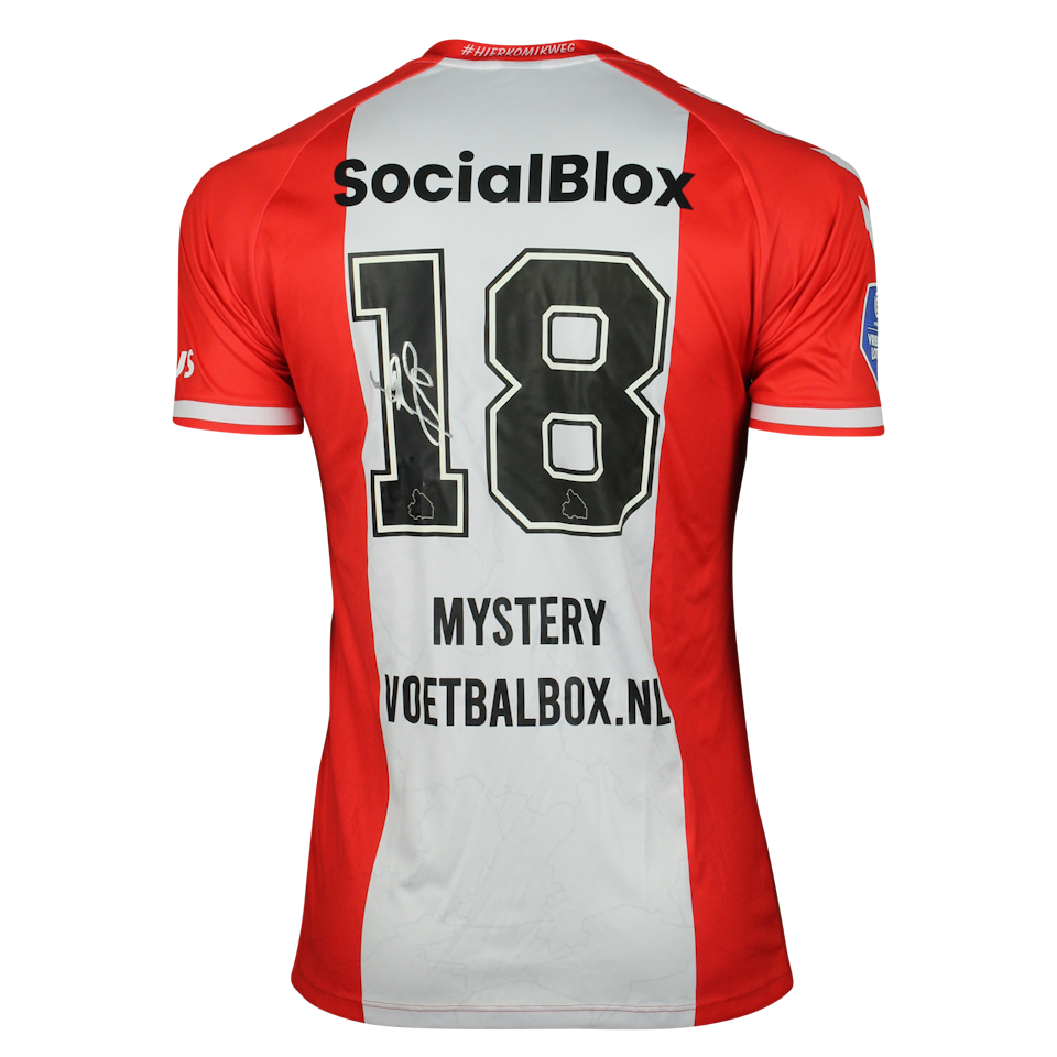 Lorenzo Burnet FC Emmen shirt