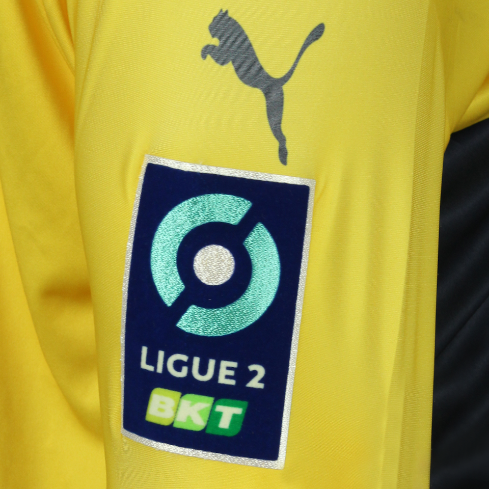 Jean Lambert Evan's Pau FC camisa.