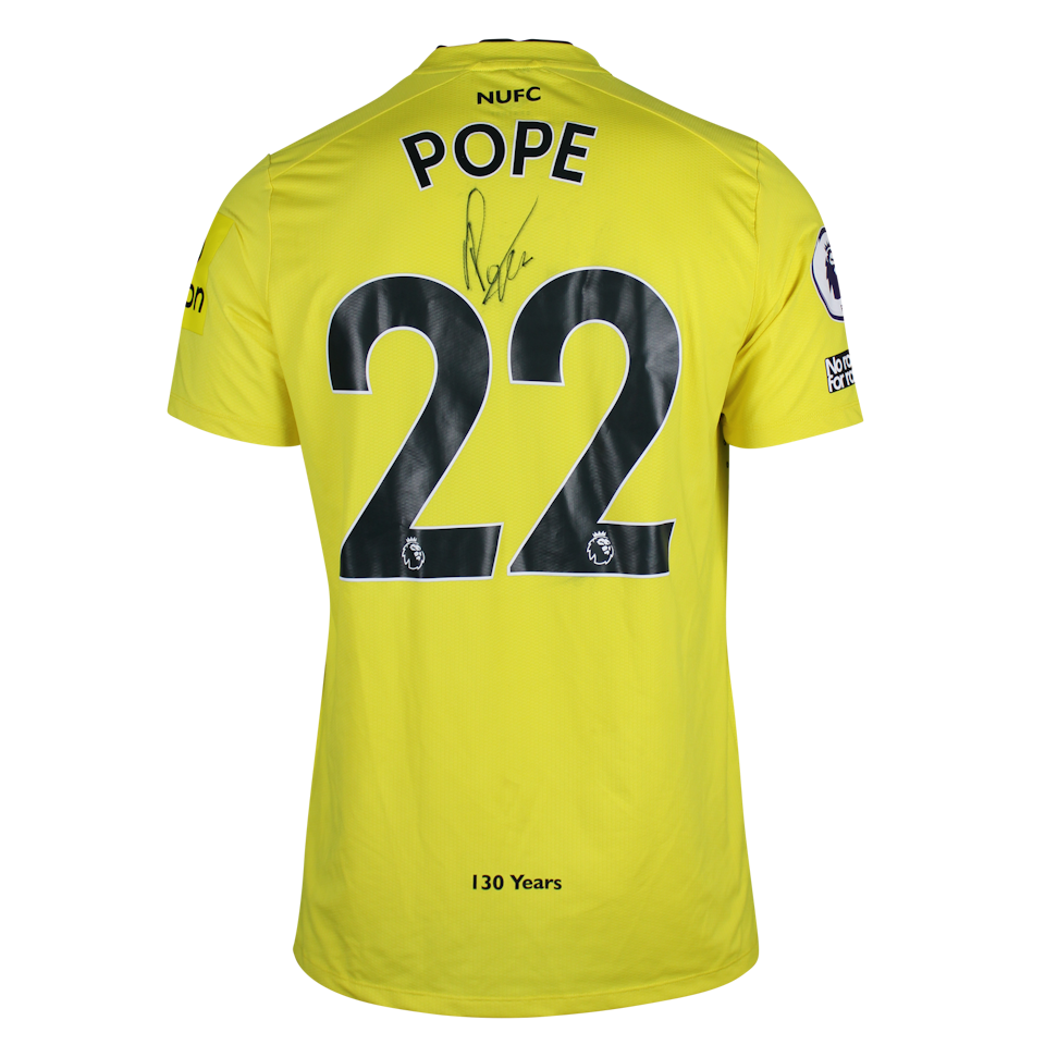 Nick Pope Newcastle United shirt