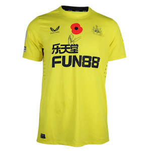 Nick Pope Newcastle United shirt