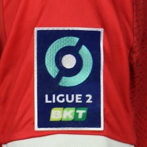 Maillot de Malik Tchokounte (Nîmes Olympique)