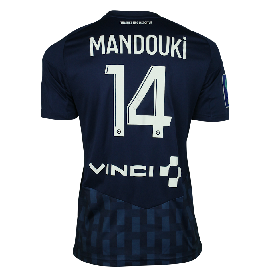 Cyril Mandouki Paris FC forması