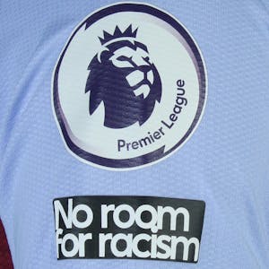 Calum Chambers Aston Villa camisa.