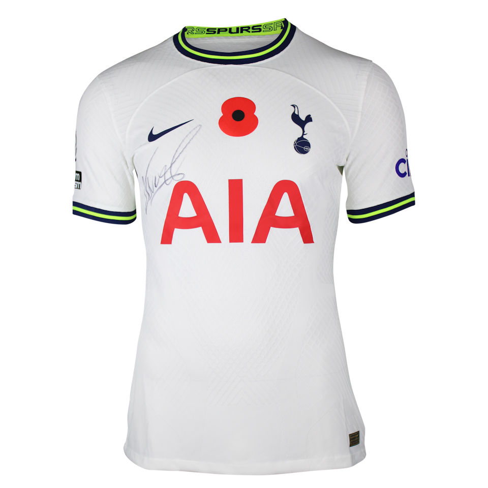 Lucas Moura  Tottenham Hotspur shirt