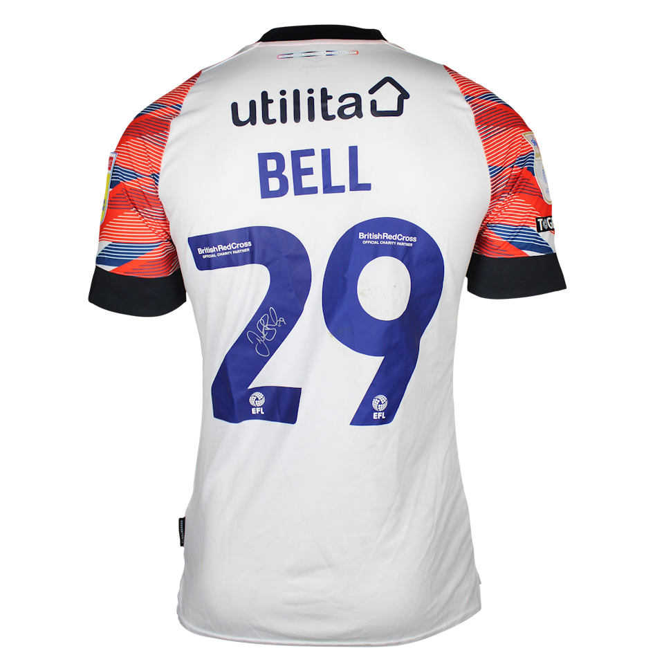 Amari'i Bell Luton Town jersey