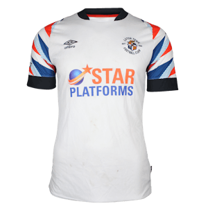 Amari'i Bell Luton Town jersey