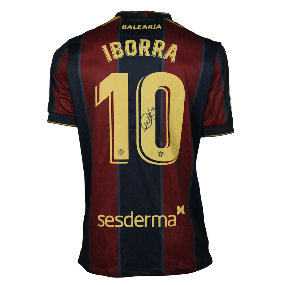 Vicente Iborra Levante UD shirt