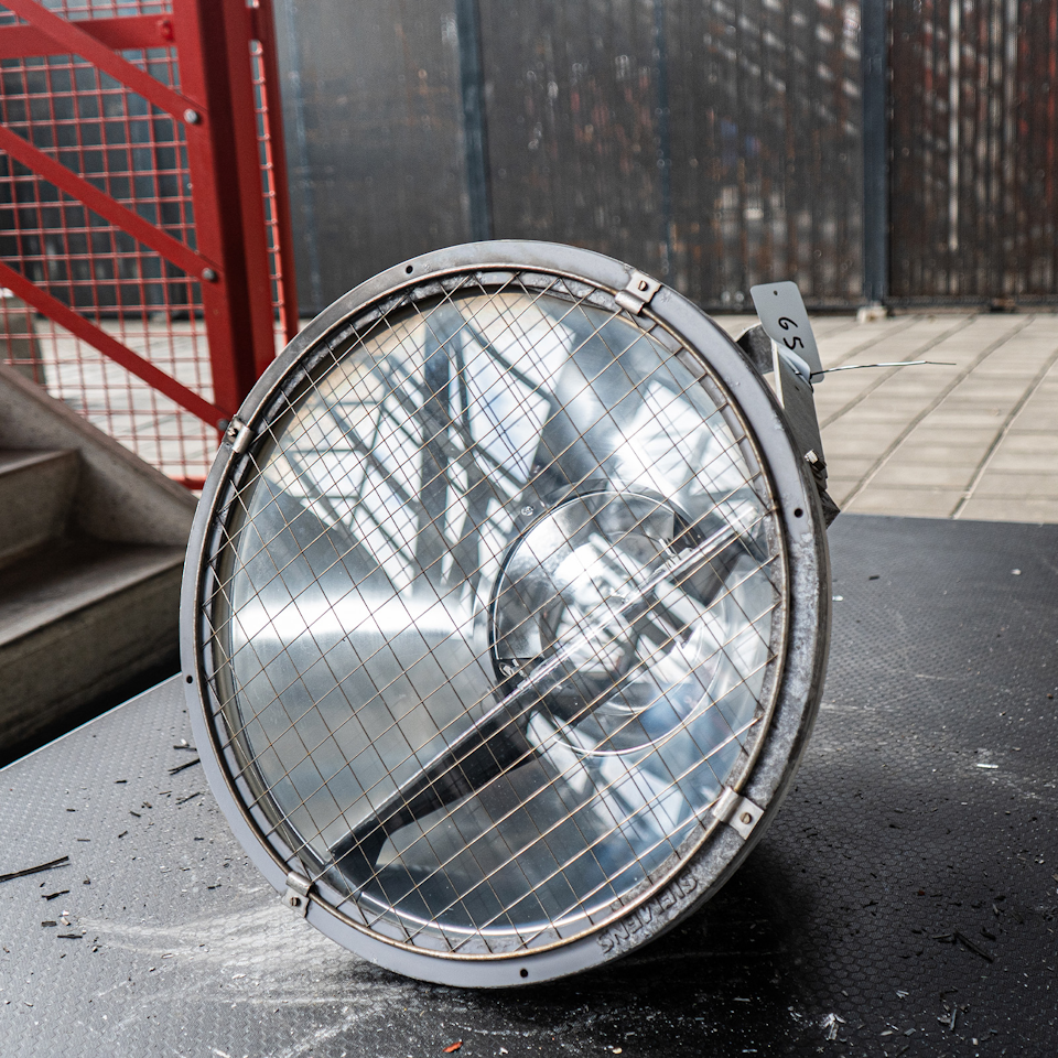 Floodlight - 65