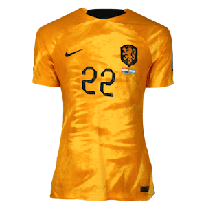 Denzel Dumfries Netherlands shirt