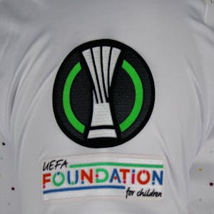 Euan Henderson Heart of Midlothian jersey