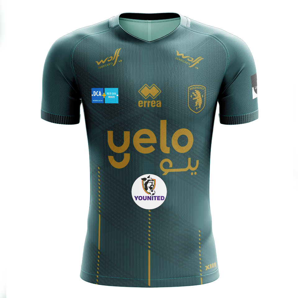 Ramiro Vaca Ponce K. Beerschot V.A. camisa.