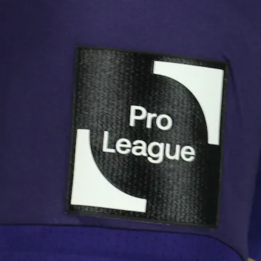 来自RSCA Futures的Theo Leoni球衣