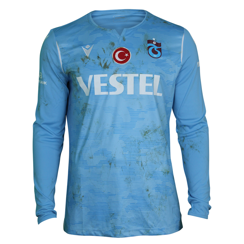 Uğurcan Çakır Trabzonspor forması