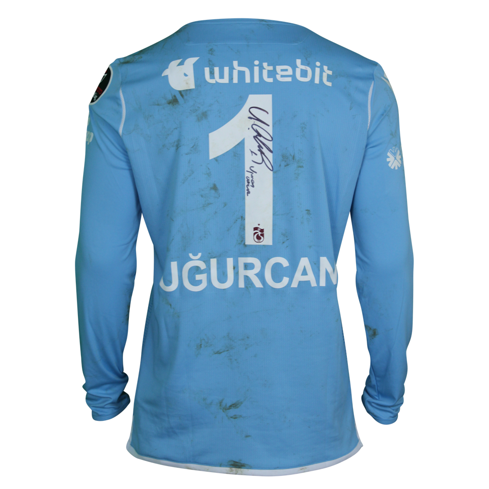 Uğurcan Çakır Trabzonspor forması