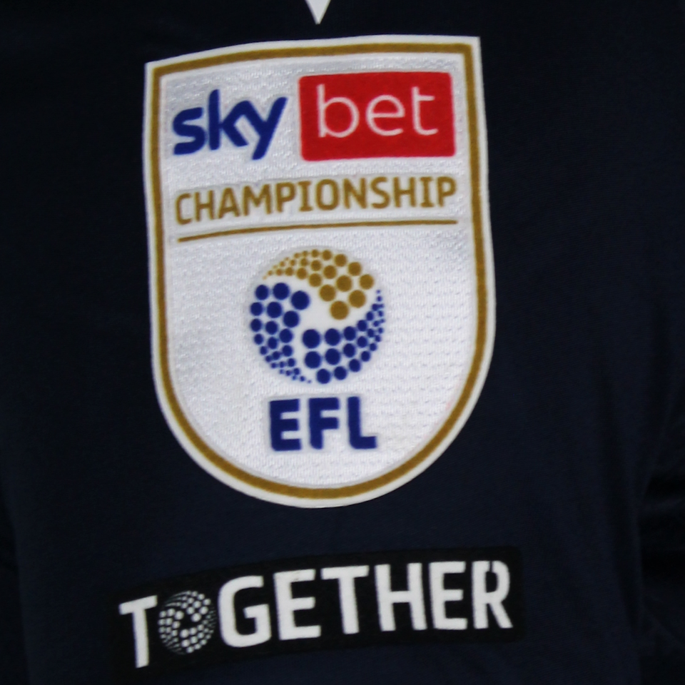 Tyler Morton Blackburn Rovers shirt