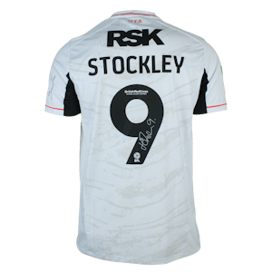Jayden Stockley Charlton Athletic shirt