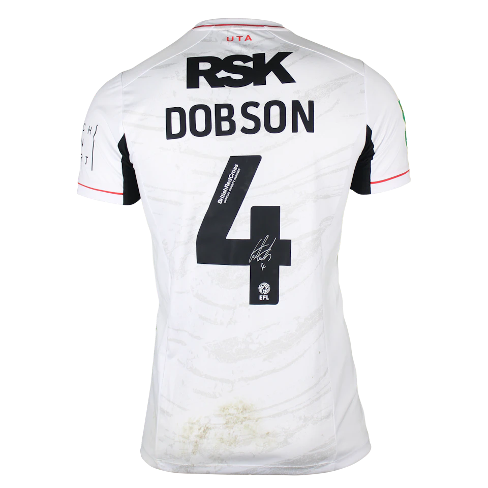 来自Charlton Athletic的George Dobson球衣