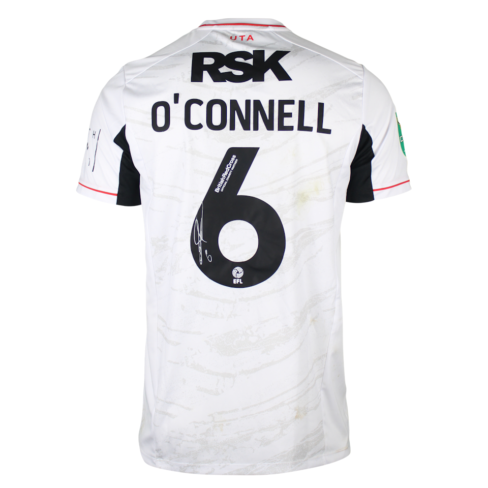 Eoghan O'Connell Charlton Athletic forması