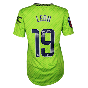 Adriana Leon Manchester United WFC shirt
