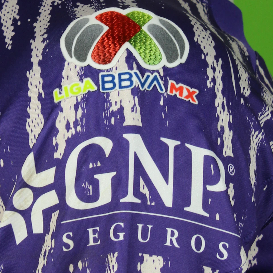 Óscar Jiménez  Club América camisa.