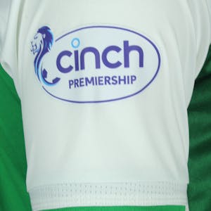 Ewan Henderson Hibernian shirt