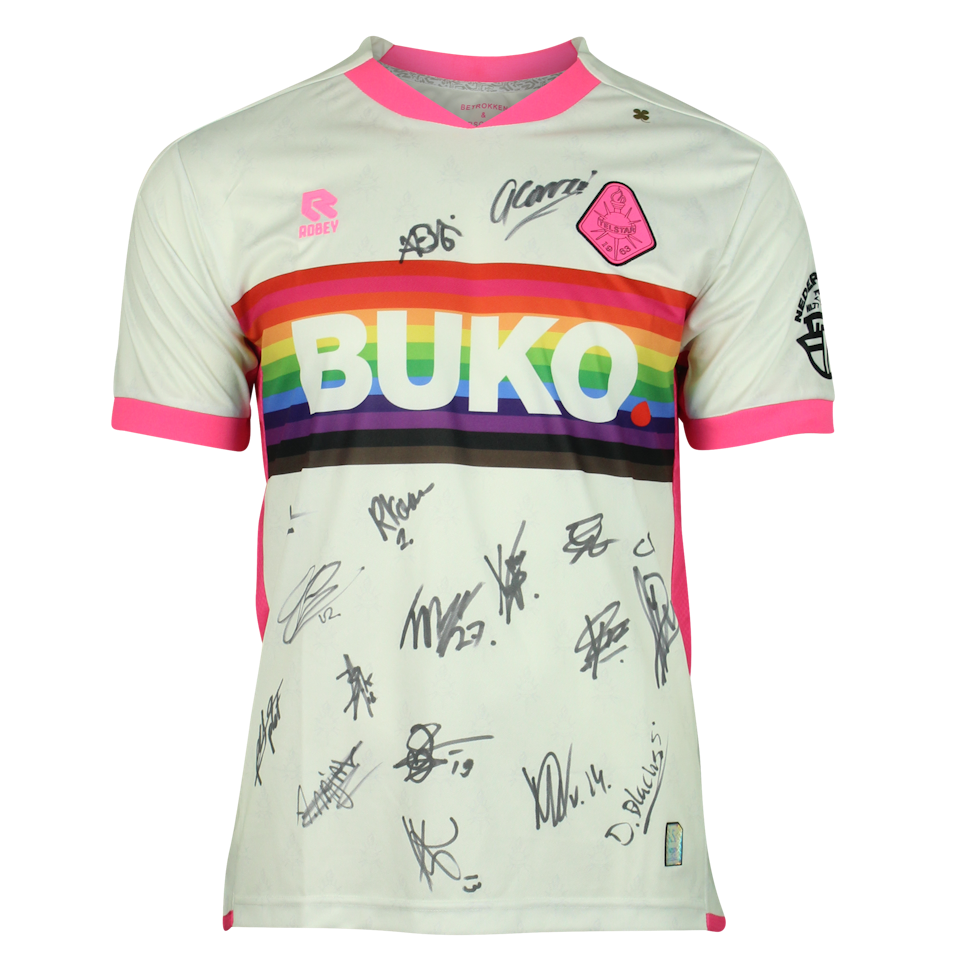 Squad Signed Shirt | Telstar