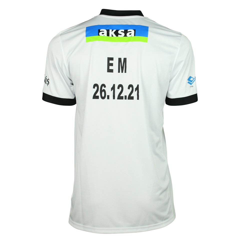 Squad Signed Shirt |  Beşiktaş