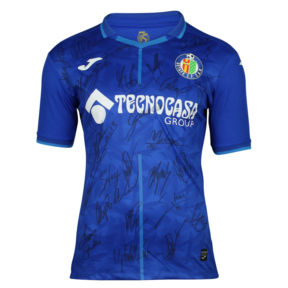 Squad Signed Shirt | Getafe
