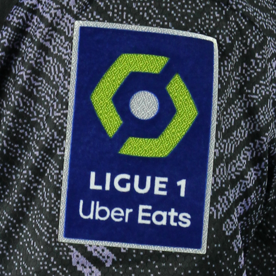 Moussa Dembélé Olympique Lyonnais shirt