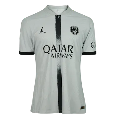 来自Paris Saint-Germain的El Chadaille Bitshiabu球衣